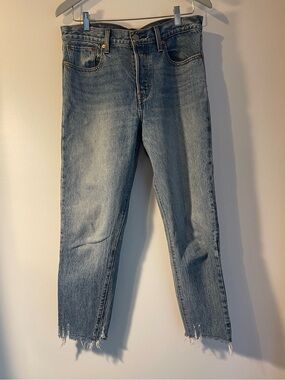 Levi’s Wedgie Fit High Rise Raw Hem Medium Wash Denim Straight Jeans 30